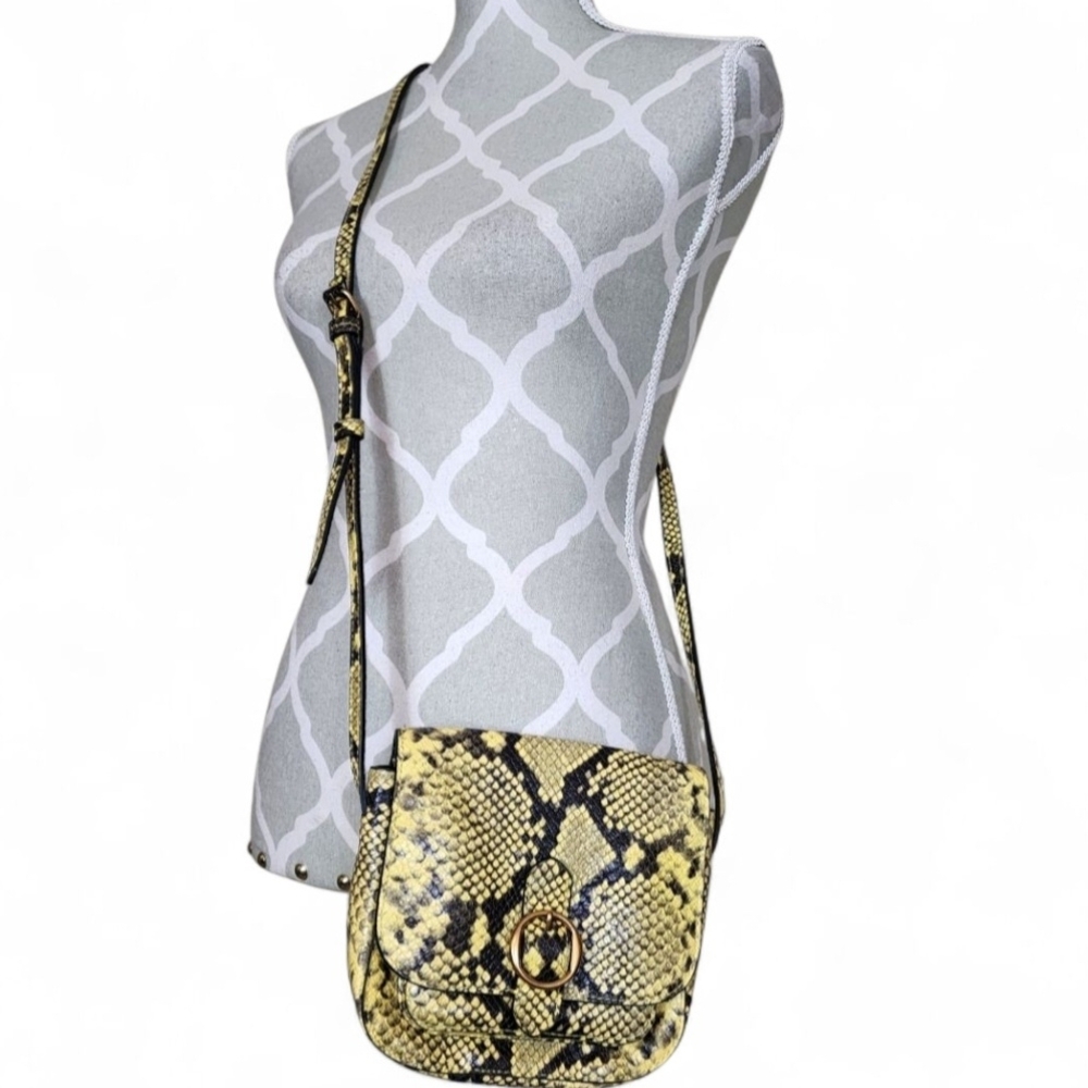Banana Republic Leather Snakeskin Print Saddle Crossbody Bag Yellow Black EUC - Picture 2 of 11